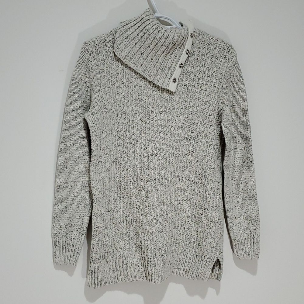 Denver Hayes medium cowl/turtleneck sweater